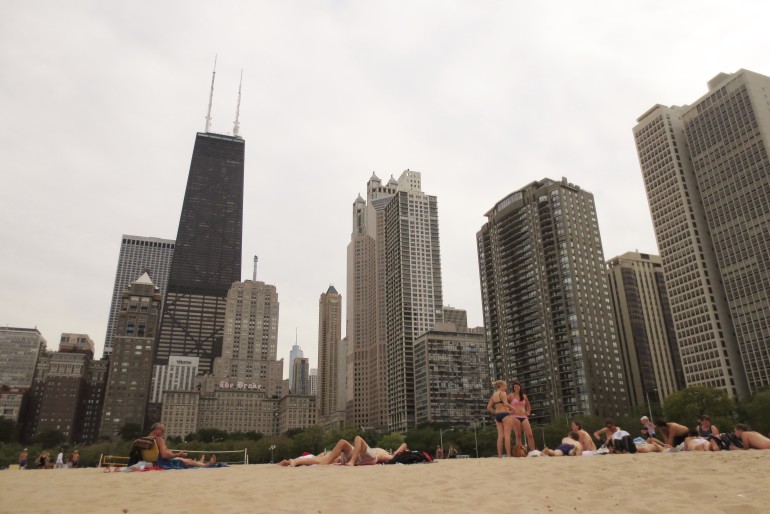 Your Guide to Beaching in Chicago: North Avenue Beach