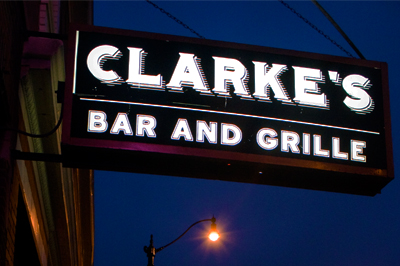 clarke's bar and grille chicago