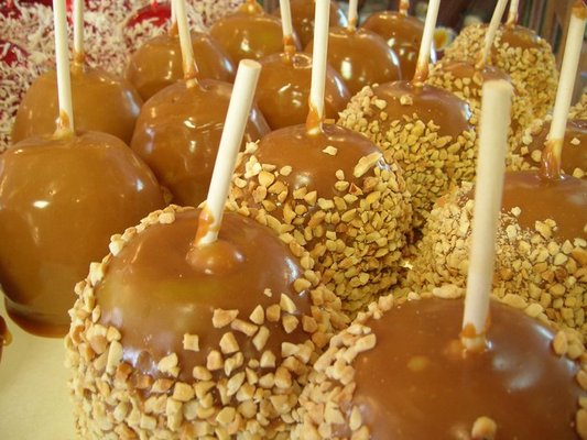 caramel apples